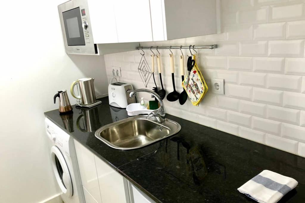 32 3 - Lisbon City Life Private Apartment, Bairro Alto Екстер'єр фото