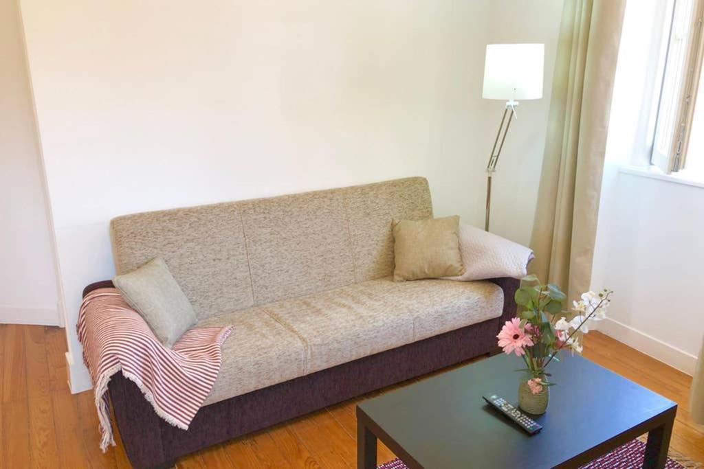 32 3 - Lisbon City Life Private Apartment, Bairro Alto Екстер'єр фото