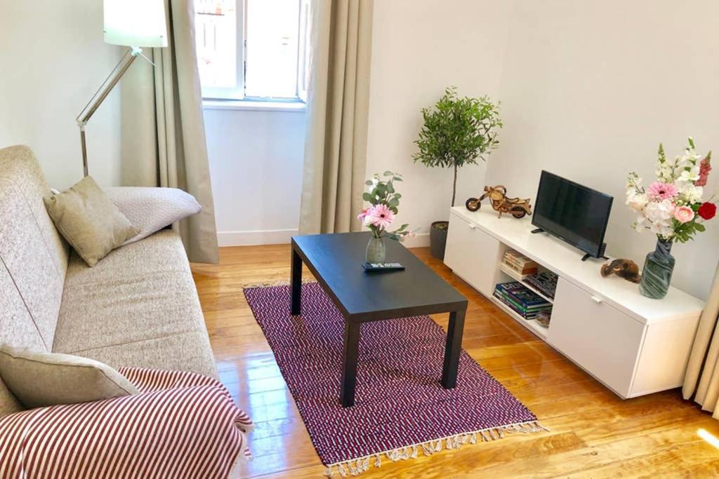 32 3 - Lisbon City Life Private Apartment, Bairro Alto Екстер'єр фото